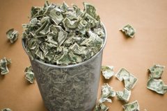 شکست آمریکا در جنگ جهانی جدید/ حرکت به سمت جهان پسادلار