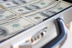 تقاضای غیرقانونی صادرکنندگان / ارز صادارتی ما را گران‌تر بفروشید!